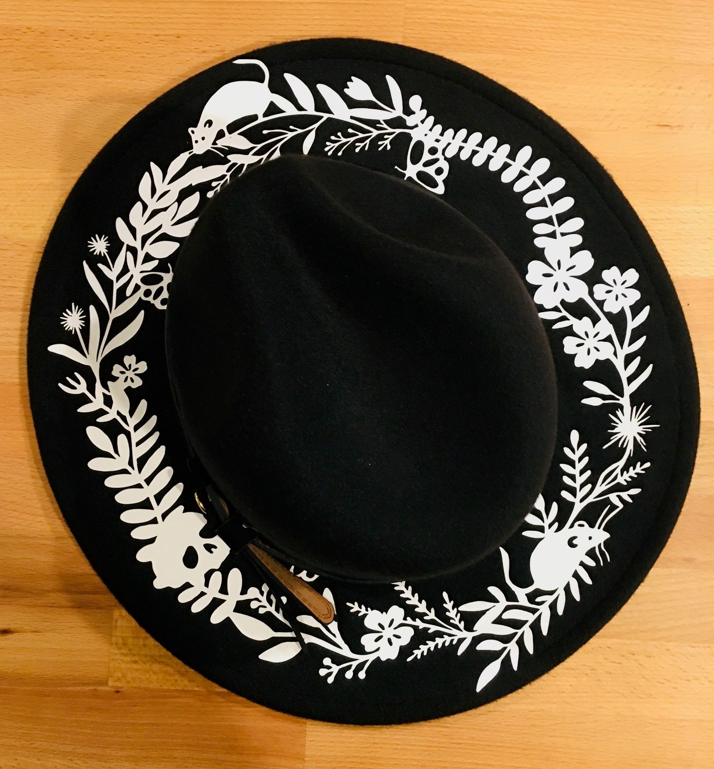 Vegan Felt Hat - Springtime Spooky