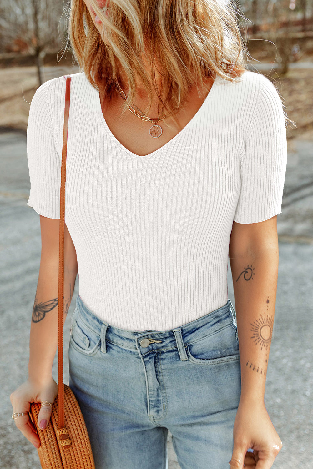 Black V Neck Ribbed Knit Lightweight Short Sleeve Sweater
